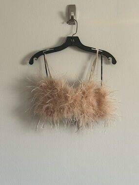 NWT Forever 21 Feathered Crop Tank Top in Blush